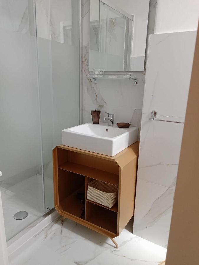 Cori Di Casa Apartment Catania Bagian luar foto