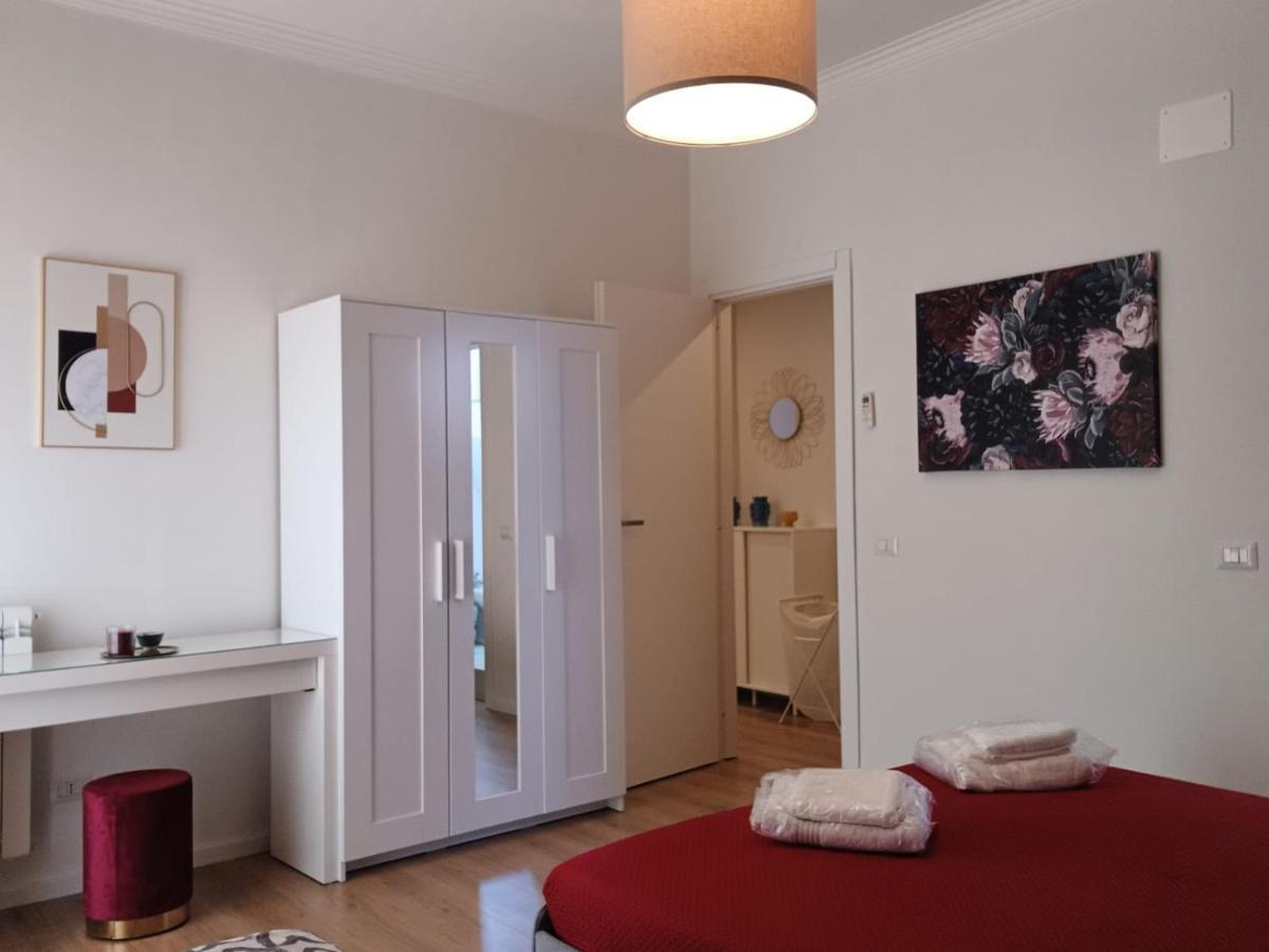 Cori Di Casa Apartment Catania Bagian luar foto